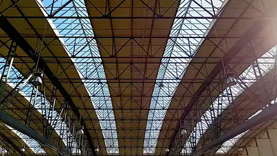 Wybór działki pod hale stalowe – klucz do sukcesu inwestycji