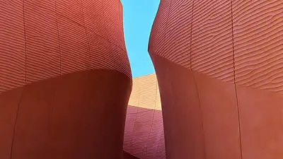 Bez błędów w PIT-37: Kompletny przewodnik rozliczeń 2025