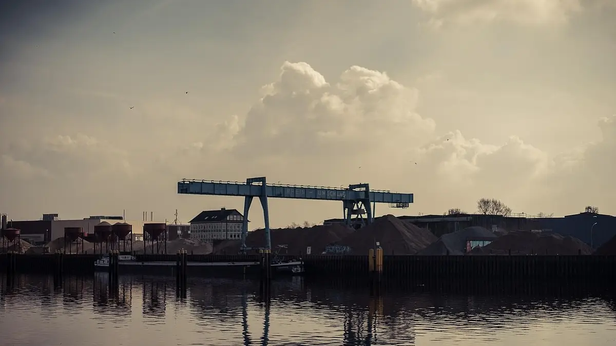 Inwestowanie w działki – korzyści, ryzyka i praktyczne porad