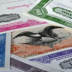 Fundusze ETF: Korzyści, Dywersyfikacja i Niskie Koszty Inwes