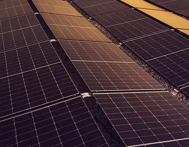 Instalacja fotowoltaiczna dla firm - kiedy opłacalna?