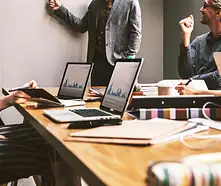 Strategie rozwoju startupów: innowacje na rynku