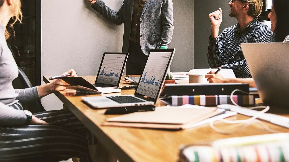 Konsulting biznesowy – korzyści i wybór eksperta